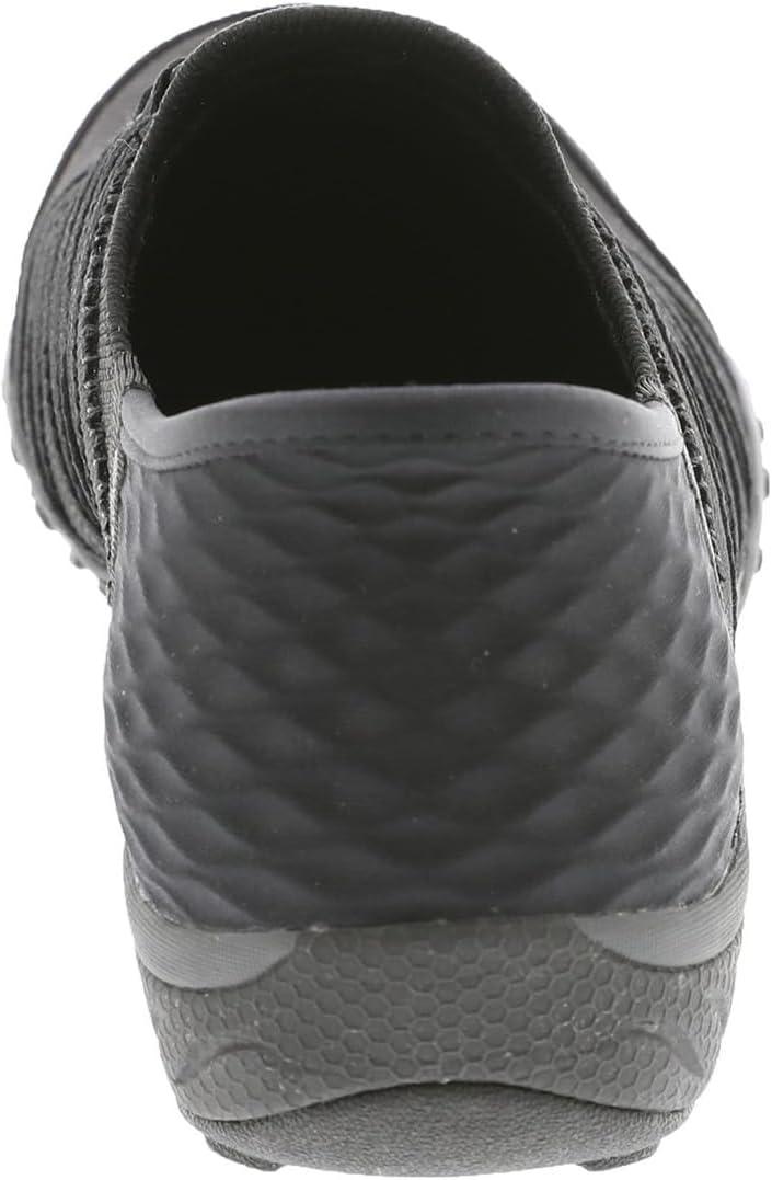imageSkechers Womens Breathe Easy Roll With Me SneakersBlack